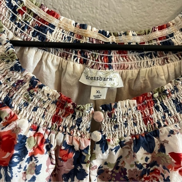 Floral blouse - Picture 3 of 4